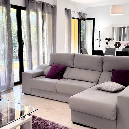 Living Relax 푼샬
